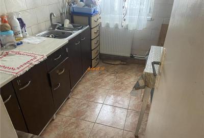 Apartament 3 camere , zona Cartier Gara , et 3/4 , 60 mp , c - 7