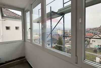 Apartament 3 camere Str. Geologiei - 3