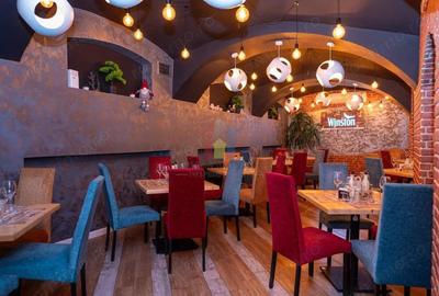 Spațiu comercial, de 300 mp, în Ultracentral - 7