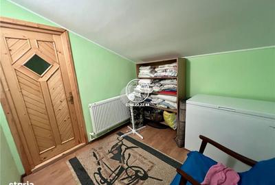 Casă cu 4 camere în Valea Adâncă