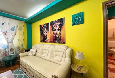 Închiriez un apartament cu 3 camere pe Ferdinad