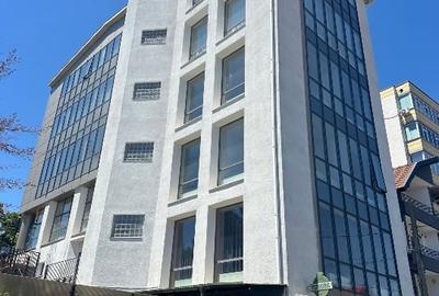 Proprietate specială, de 1,080 mp, în Războieni - 12