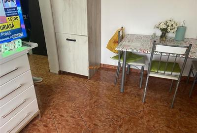 Apartament 2 camere , cartier Sud , renovat , et 3/4 , terme - 9