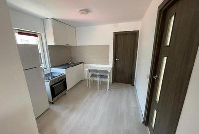 Apartament cu 2 camere semidecomandat în Micro 3 - 8