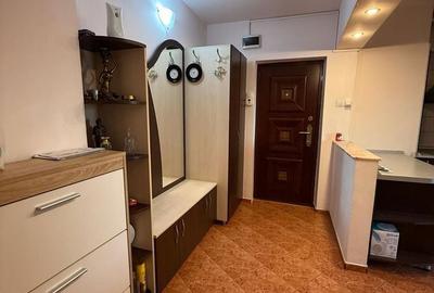 Apartament cu 4 camere decomandat în Traian - 3