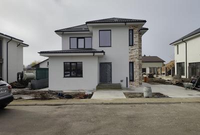 FARA COMISIOANE  in COMPLEXUL Rudem Gulia casa P+1 pod 2 placi 3 bai LA CHEIE - 7