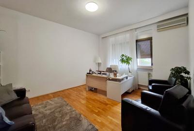 Apartament cu 4 camere decomandat în Primăverii - 4
