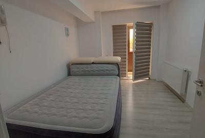 Apartament cu 2 camere decomandat în Micro 6 - 7