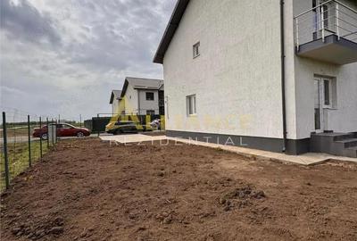 Casă cu Teren 210 Mp în Central - 19