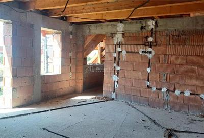 Casa de vanzare cu 1000 mp teren in Avrig - 9