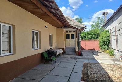 Casă cu 4 camere cu Teren 1408 Mp în Veneția de Jos - 7