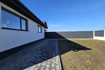 Casa individuala cu patru camere, teren 550mp, Cristian - 11