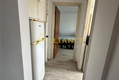 Apartament cu 2 camere decomandat în Titan
