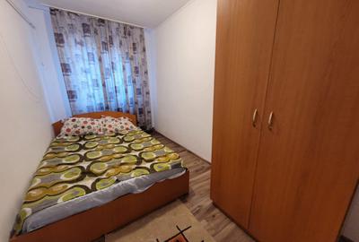 Apartament 2 camere, Aleea Plopilor, zona 9 Mai - 3