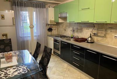 Apartament cu 3 camere decomandat în Turnișor - 5