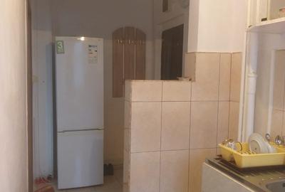 Apartament 2 camere, semidecomandate, cartier Blocuri-Zarnesti mobilat +utilat - 2