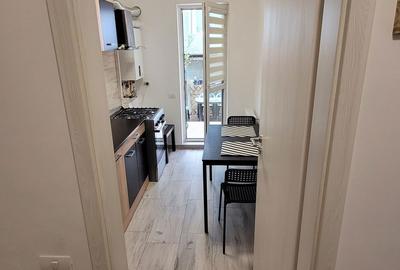 Garsonieră decomandată în Central - 7