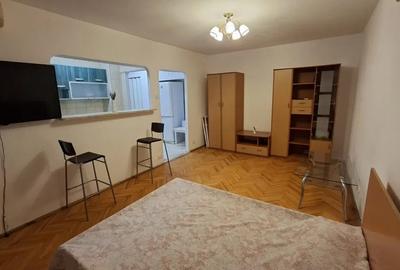 Garsonieră decomandată, mobilată în 1 Decembrie 1918 - 3