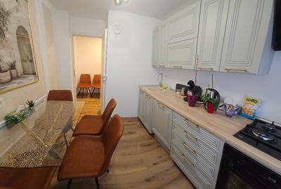 Apartament cu 4 camere decomandat în Centrul Civic - 8