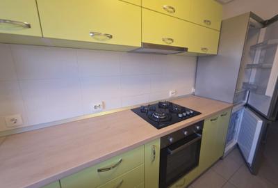 Apartament cu 2 camere decomandat în Tractorul - 8