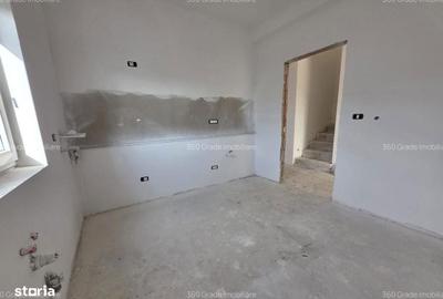 Casă cu 5 camere cu Teren 270 Mp în Giroc - 12
