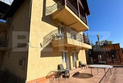 Casă cu 12 camere cu Teren 409 Mp în Central - 2