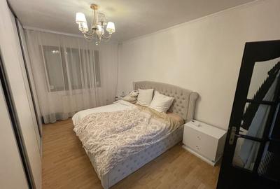 Casa S+P+E+M | 605 mp utili | 10 camere | 3 bucatarii | 4 bai | 3 terase | Garaj - 22