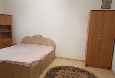 Apartament doua camere, etaj 3, mobilat si utilat, CT, langa biserica Precista - 14