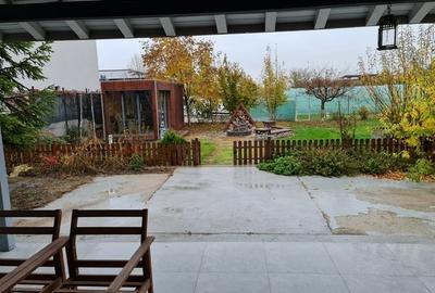 Casă cu 5 camere cu Canalizare în Central - 9