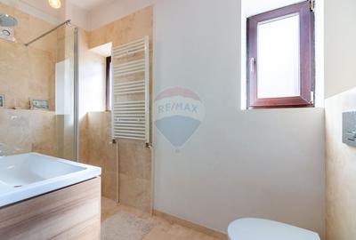 Casă cu 5 camere cu Teren 1097 Mp în Mogoșoaia - 11