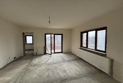 Casă individuală cu 4 camere cu Canalizare în Central - 10