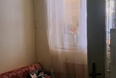 De vanzare casa/ curte comuna (2 vecini) - 7