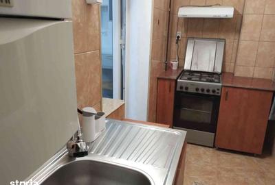 Apartament cu 3 camere decomandat în Romanești - 2