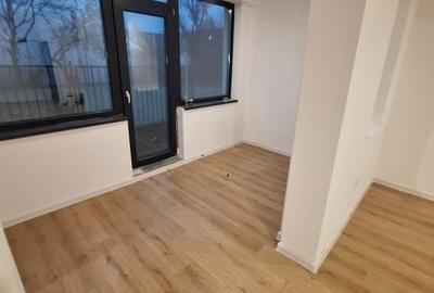 Birou, de 61 mp, în Tomis III - 1