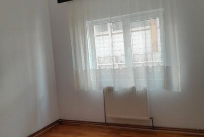 Casă individuală cu 5 camere cu Teren 433 Mp în Micro 4 - 8