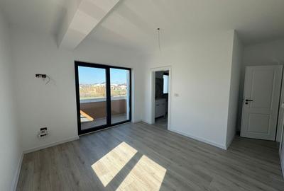 Duplex cu 4 camere cu Canalizare în Moșnița Nouă - 9