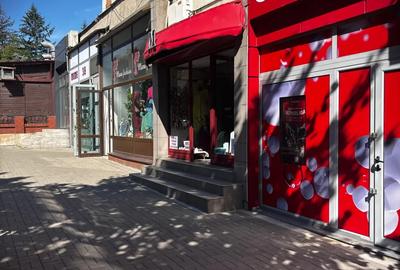 Inchiriez spa?iu comercial Str Nicolae Balcescu Nr 1 , zona 24 trepte Rm.Valcea . - 8