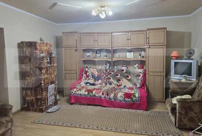 Casă cu 3 camere cu Teren 1427 Mp în Livada - 6