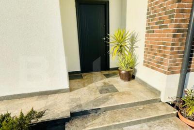 Casă cu 4 camere cu Teren 500 Mp în Corbeanca