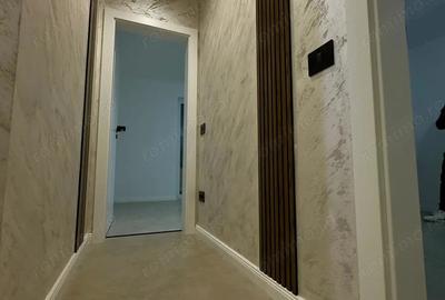 Apartament cu 3 camere decomandat în Girocului - 14