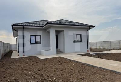 Casa parter, 127 mp utili, la cheie, 600 mp teren, Pielesti - 12