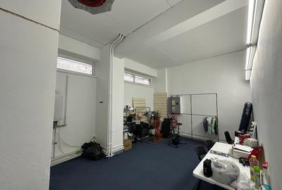 Ofer  spre închiriere ultracentral spațiu comercial/birou - 4