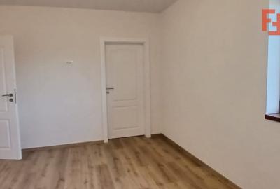 Duplex cu 5 camere cu Canalizare în Dumbrăvița - 12