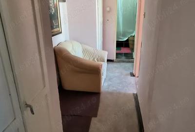Apartament cu 3 camere decomandat în Central - 2