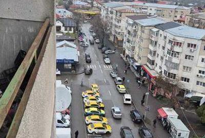 Apartament cu 3 camere în Central - 3