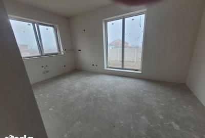 Casă cu 4 camere cu Teren 116 Mp în Tolstoi - 8