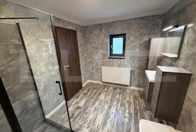 Casă cu 3 camere cu Teren 3082 Mp în Central - 11