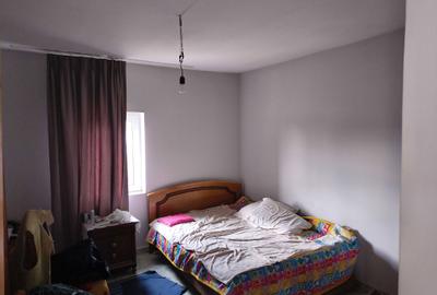 Casă cu 4 camere în Răstoaca - 8