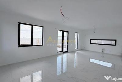 Casă cu 3 camere cu Teren 305 Mp în Central - 2