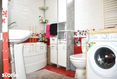 Casă cu 5 camere cu Teren 850 Mp în Răzvad - 10